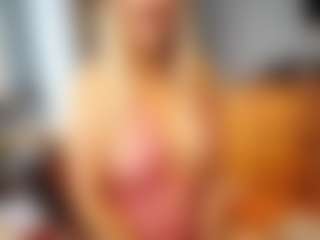 PeachyLady's Live Sex Cam Show