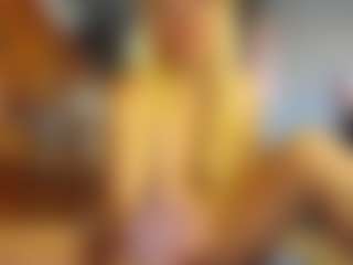 PeachyLady's Live Sex Cam Show