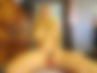 PeachyLady's Live Sex Cam Show