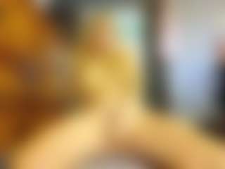 PeachyLady's Live Sex Cam Show