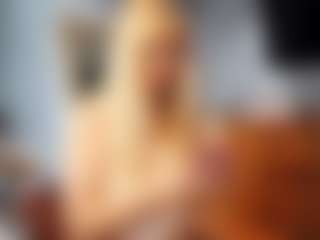 PeachyLady's Live Sex Cam Show