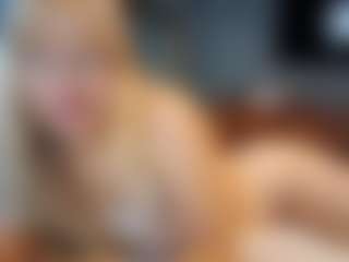 PeachyLady's Live Sex Cam Show