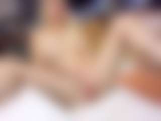 PeachyLady's Live Sex Cam Show