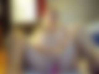 PeachyLady's Live Sex Cam Show