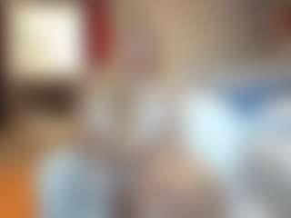 PeachyLady's Live Sex Cam Show