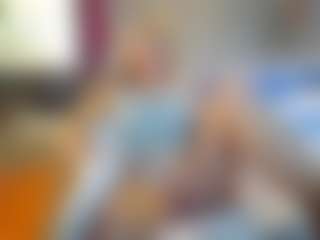 PeachyLady's Live Sex Cam Show
