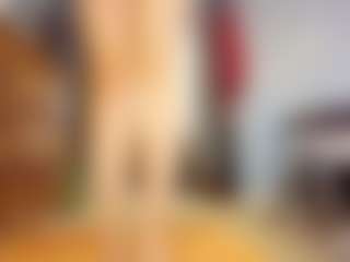 PeachyLady's Live Sex Cam Show