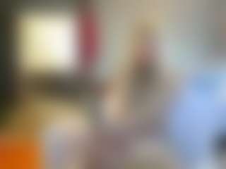 PeachyLady's Live Sex Cam Show