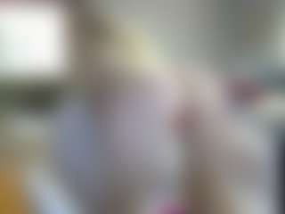 PeachyLady's Live Sex Cam Show
