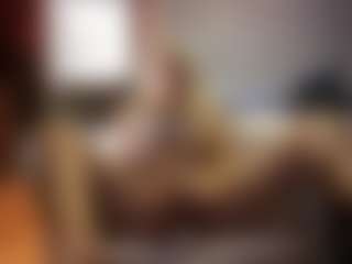PeachyLady's Live Sex Cam Show