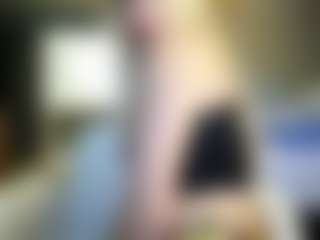 PeachyLady's Live Sex Cam Show