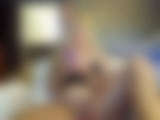 PeachyLady's Live Sex Cam Show