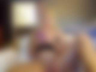 PeachyLady's Live Sex Cam Show