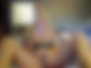 PeachyLady's Live Sex Cam Show