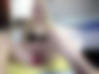 PeachyLady's Live Sex Cam Show
