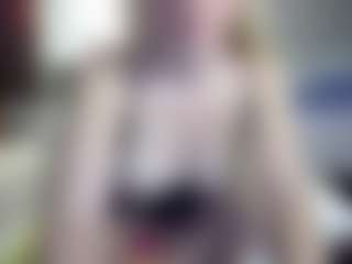 PeachyLady's Live Sex Cam Show
