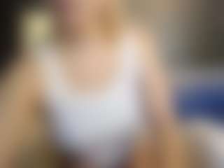 PeachyLady's Live Sex Cam Show