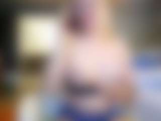 PeachyLady's Live Sex Cam Show