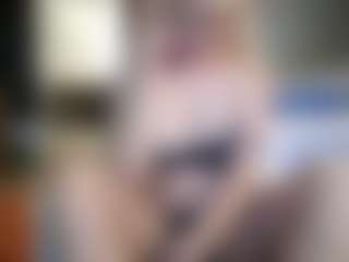 PeachyLady's Live Sex Cam Show