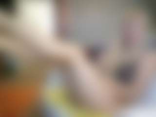 PeachyLady's Live Sex Cam Show