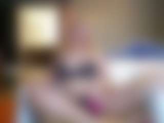 PeachyLady's Live Sex Cam Show