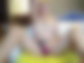 PeachyLady's Live Sex Cam Show