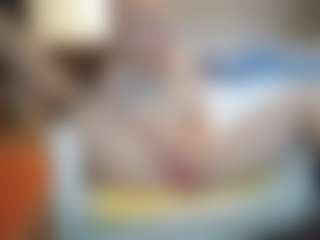 PeachyLady's Live Sex Cam Show