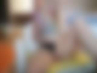 Live-sekscamshow van PeachyLady