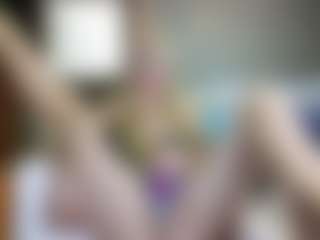 PeachyLady's Live Sex Cam Show