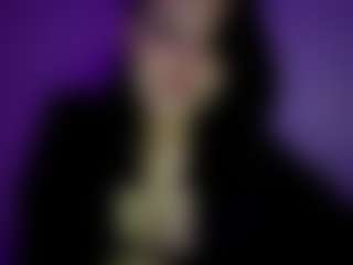 Live cam show with RebaBarrero - Smoking on Latina Girls