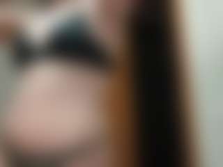 Live cam show with RebaBarrero - New Blowjob on SmokeAndPoke