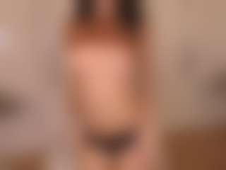 Live cam show with Vickii-Smith - New Brown Eyes on StripNow