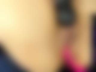 isabela-croftt's Live Sex Cam Show