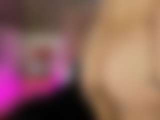 isabela-croftt's Live Sex Cam Show