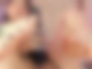 Live cam show with isabela-croftt - Average on SinfulBabes