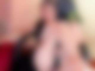 isabela-croftt's Live Sex Cam Show