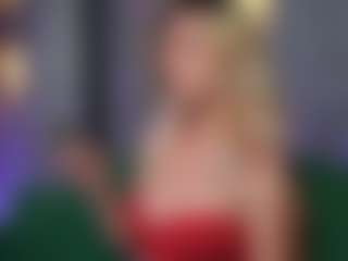 Live cam show with MichelleJo - Average on Stripli.com