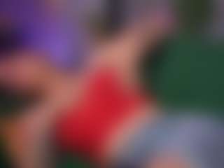 Live cam show with MichelleJo - New Small Tits on friskycurves.com