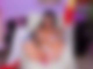 Live cam show with AhhMia - New Sexwebcam on livesuperchat.net