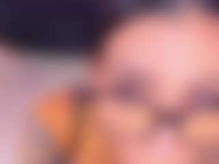 Live cam show with AhhMia - Big Tits on nudelive.tv