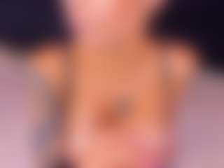 AhhMia's Live Sex Cam Show