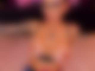 AhhMia's Live Sex Cam Show