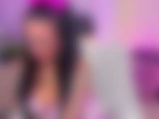 Live-camshow met AhhMia - Anal Toys op Camsoda