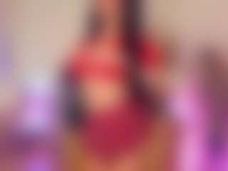 Live cam show with AhhMia - Skinny on Camsoda