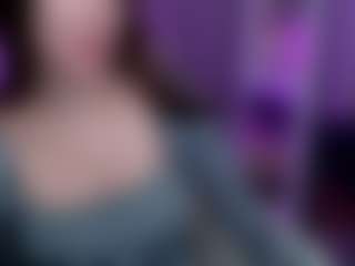 Crimsona-Domm MILF webcam performer live streaming
