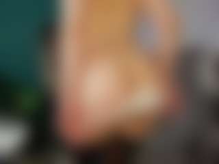 Live cam show with Siren-Alexa - Upskirt on Camsoda