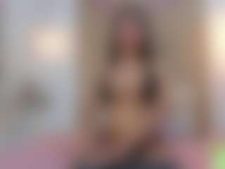 alisson-foxxy's Live Sex Cam Show