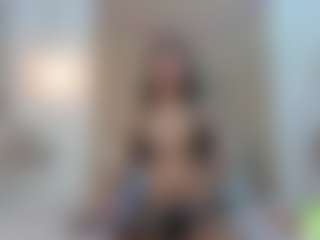 alisson-foxxy's Live Sex Cam Show