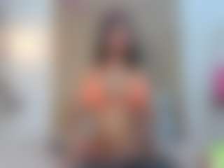 alisson-foxxy's Live Sex Cam Show