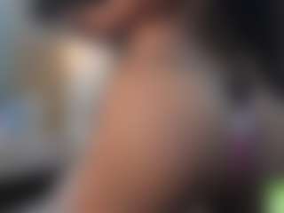 alisson-foxxy's Live Sex Cam Show